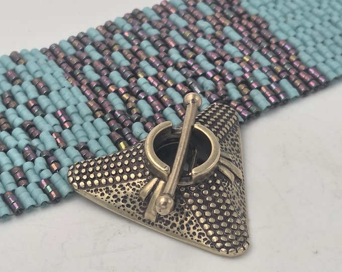 KF209 Triangle Toggle Clasp: Golden Bronze or Sterling Silver, Art Deco Pattern