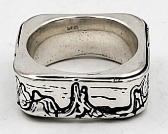 KFR41 Sedona Ring - the skyline of Sedona surrounds this rounded square unisex ring designed by Kim Fox