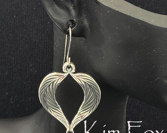 KFE530 Feather Heart Earrings