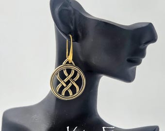 KFE660 WOVEN ROUND EARRING in Golden, Red Bronze and Silver