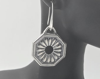 KFE692 6 Sided Rosette Style Earring