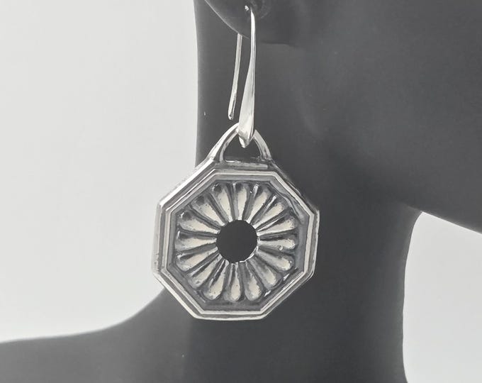 KFE692 6 Sided Rosette Style Earring
