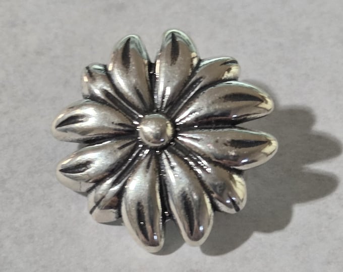 KF446 Daisy Hook Clasp