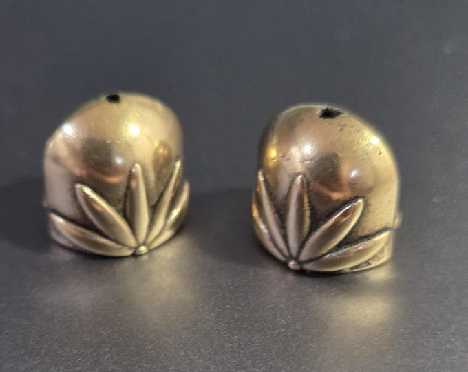 KF379 Oval Floral cones 2 strand or larger