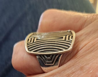 KFR501 Chartres Shield Ring