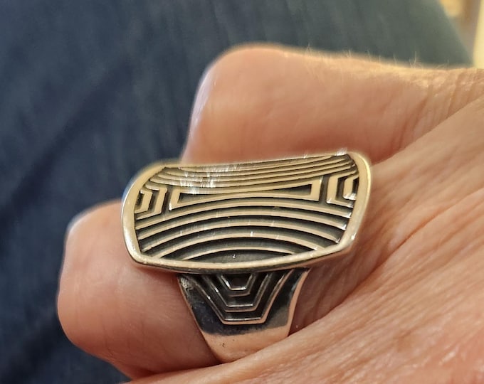 KFR501 Chartres Shield Ring