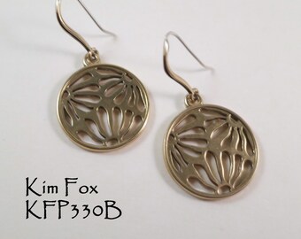 ■ENGBROX■ silver925 illumina knot earring EBEA25009SV ENGBROX silver925 illumina knot earring (ENGBROX/ピアス