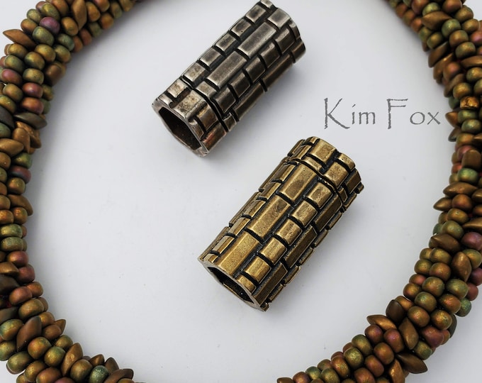 KF325 Straight magnetic clasp with brick pattern in bronze by Kim Fox