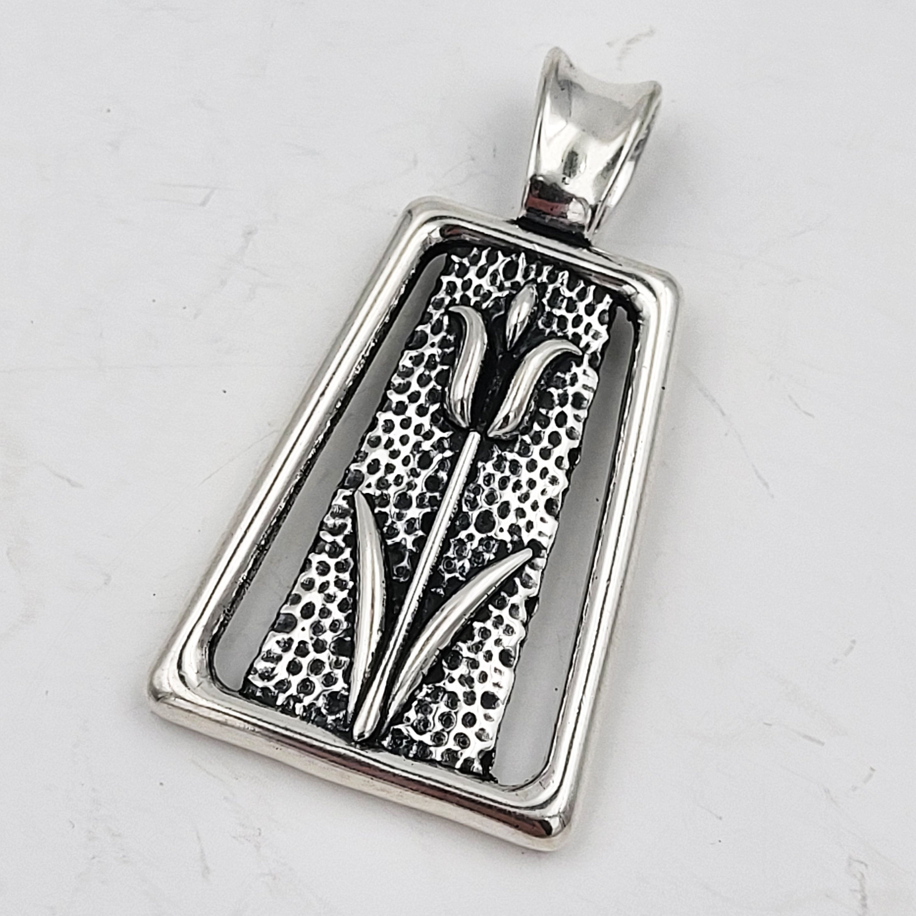 Large bail deals for pendant