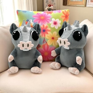 24cm New DOORS THE CONTENT Grey Mouse Pig Anime Plush Game Cartoon Plushies Cute Stuffed Doll Home Decoration Kid Gifts