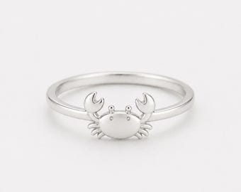Bague crabe • Anneau minimaliste d'animaux marins • Bague délicate style plage • Bague empilable amusante pour tous les jours • Charmant cadeau pour elle