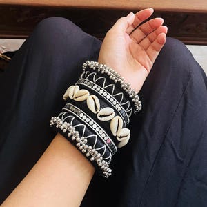 Kaali Chudi – Gujarati Garba Vibe