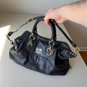 Coach Ashley Black Leather Shoulder Bag Pleated Hobo Style Womens