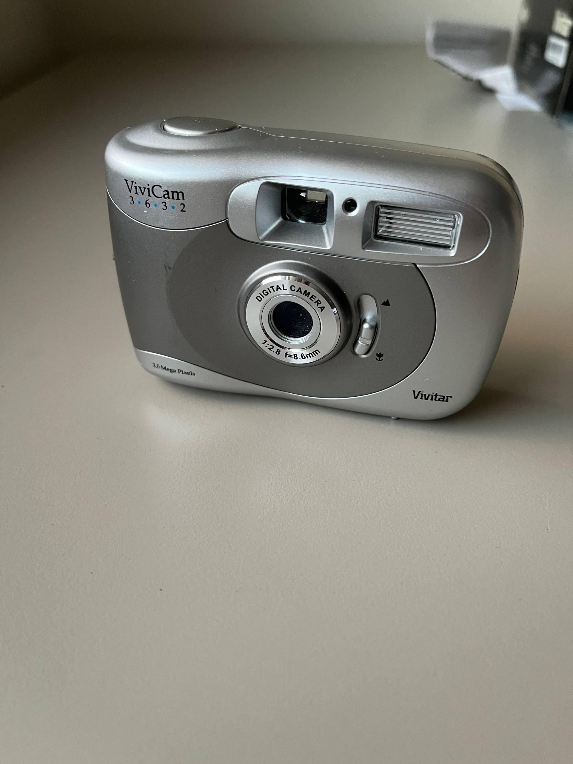 ✨美品✨Win11✨バッテリー92％✨高級SSD 256GB✨15.6✨カメラ Vivitar Vivicam 3632 Digital Camera 2 MP Low Resolution Vintage