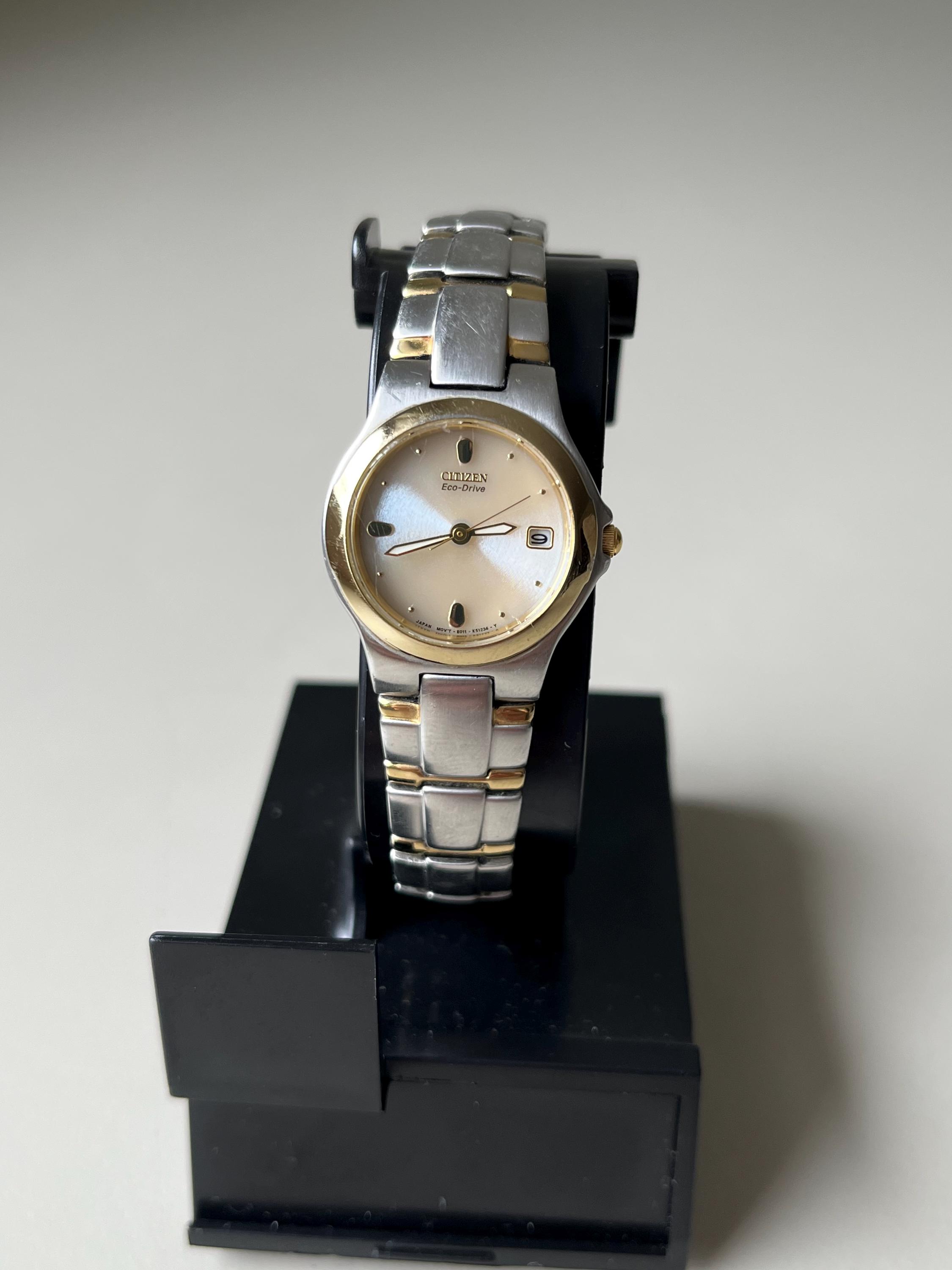 Citizen Eco Drive Silver Gold Tone Vintage Y2k Womens Watch 