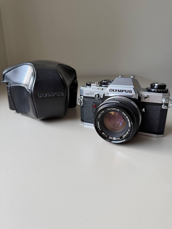 Olympus OM10 35mm Slr Film Camera Vintage 1970s W/ F.zuiko 50mm F