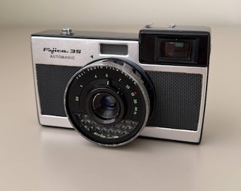 Fujica 35 Automagic Vintage 35mm Film Camera 1960s Retro Auto Exposure Rare Japanese Rangefinder Style Compact Photography Collectible Kit