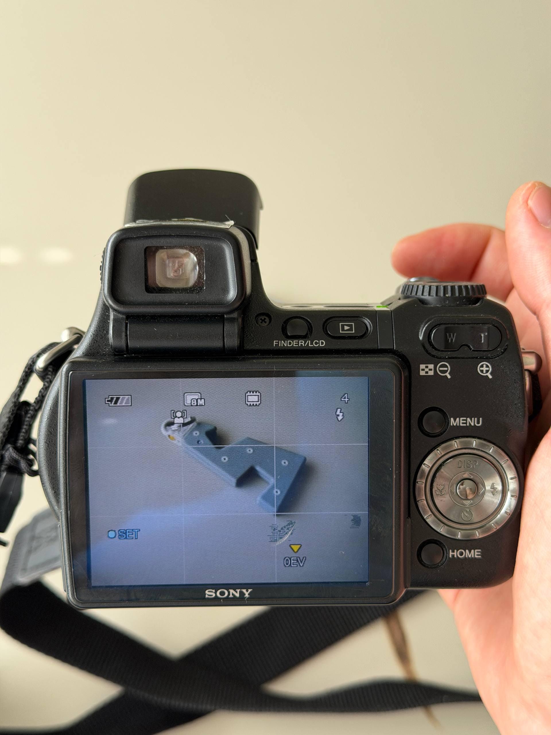 Sony Cyber-shot DSC-H9 Digital Camera Black 8.1MP Vintage Y2K