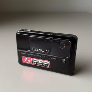 Casio Exilim EXV7 Digital Camera Retro 7.2MP Slim Vintage Digicam Silver Cyber Y2K Aesthetic Pocket Photography Vlogging Gear Holiday Gift