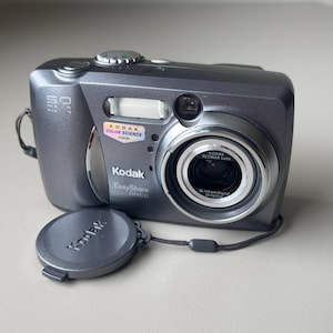 Kodak EasyShare DX4530 Digital Camera 5MP Compact 3x Optical Zoom Gray Vintage Y2K Tested Works Point and Shoot Photography Collector