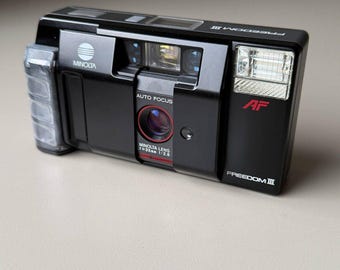 Rare Minolta Hi-matic SD: 35mm Film Camera With Rokkor 38mm F/2.7