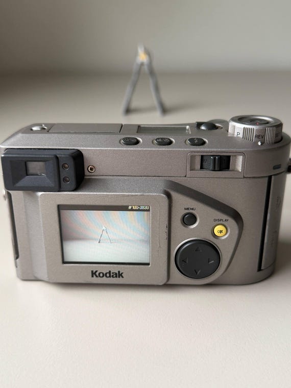 Kodak DC4800 Zoom 3.1MP CCD Digital Y2K Camera 28-84mm Lens