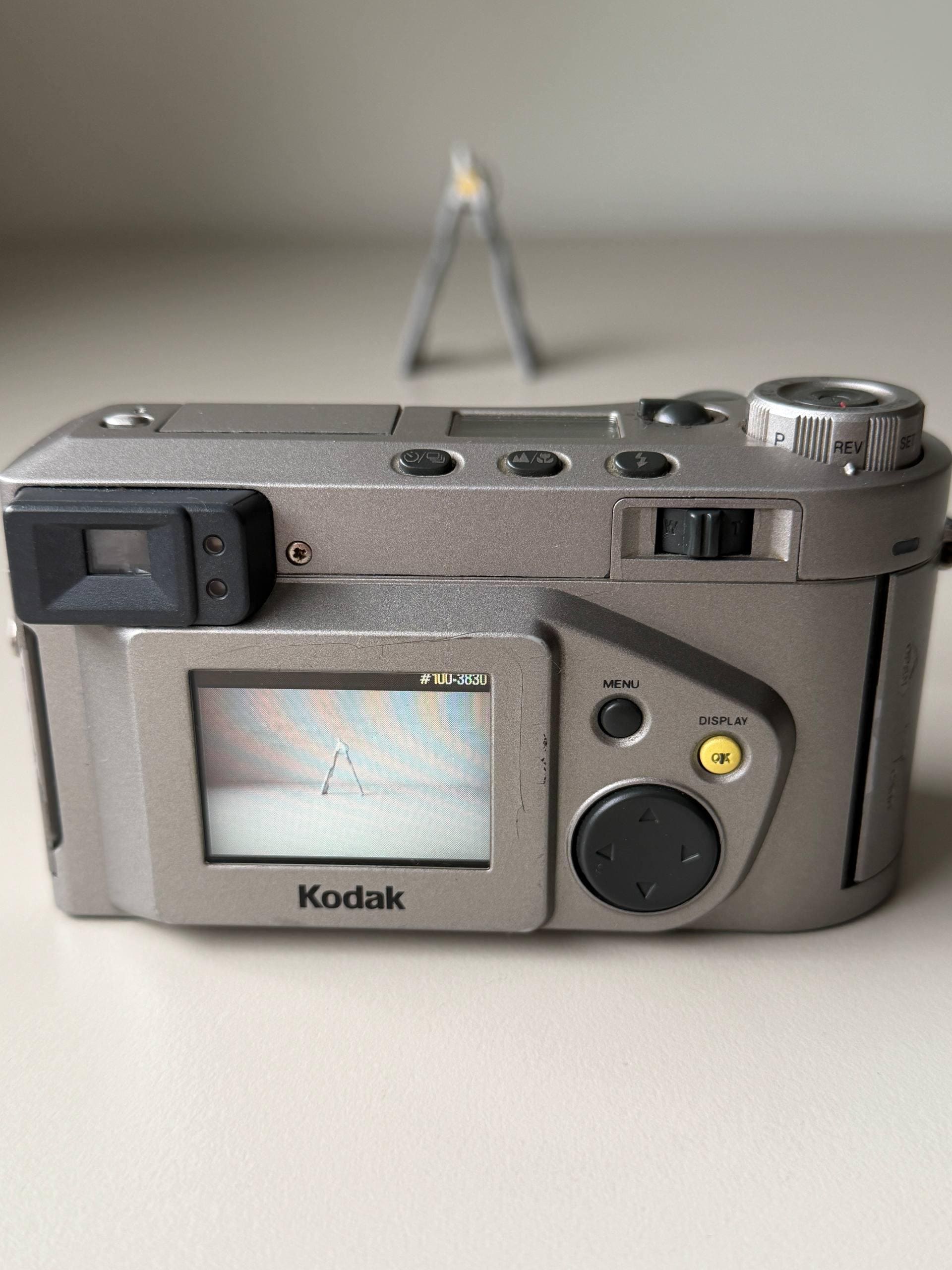 Kodak コダック/ DC４８００（２台） Kodak DC4800 Zoom 3.1MP CCD Digital Y2K Camera 28-84mm Lens