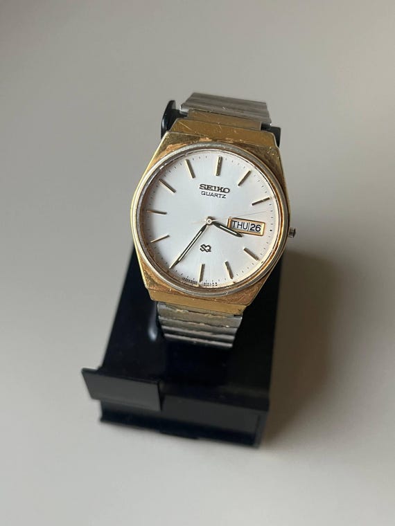 Seiko SQ 8223 9009 Vintage Men display picture 3