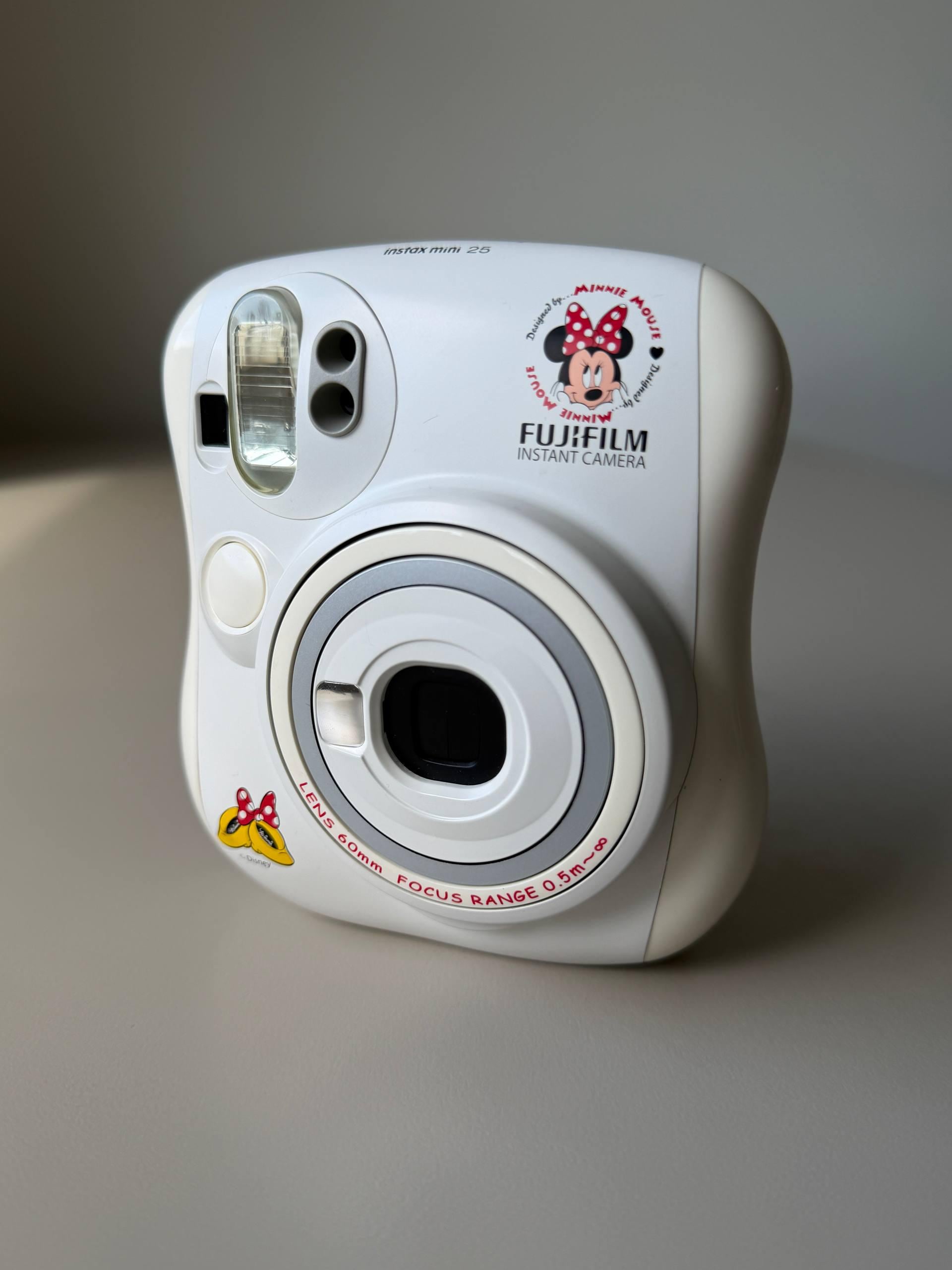Fujifilm Instax Mini 25 Minnie Mouse Disney Japan Edition Instant