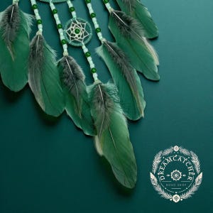 Green Feather Dreamcatcher Wall Hanging – Boho Decor with Beads & Gemstones for Bedroom, Spiritual Gift, or Meditation Room