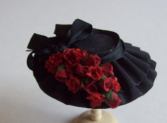 Black silk hat with red roses 1/12 dollhouse handmade | Etsy