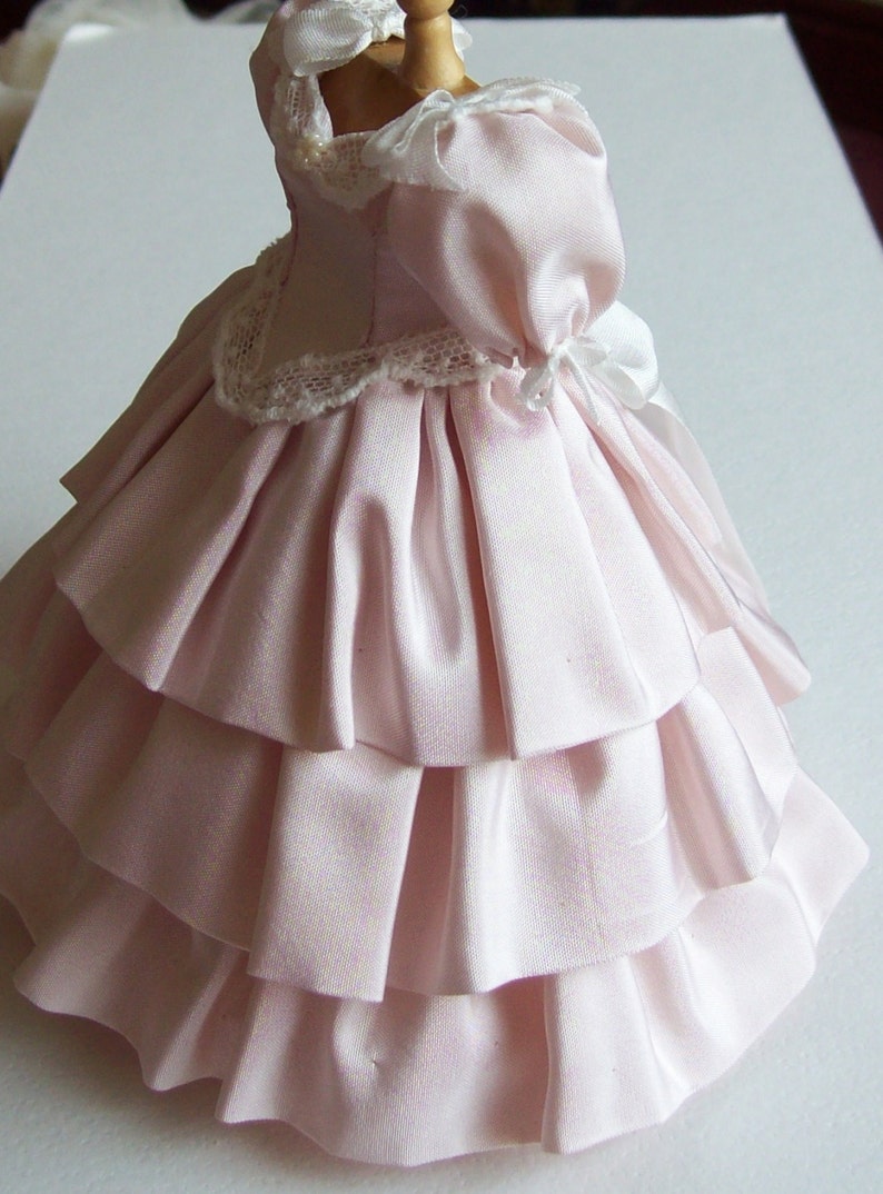 Pink Silk Ball Gown on Mannequin 1/12th Scale Dollhouse - Etsy
