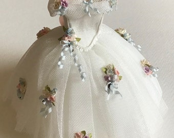 Handmade beautiful miniature dollhouse flower 1/12th dress