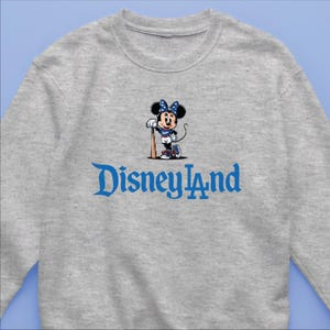 Sudadera de Minnie o Mickey LA, camiseta de Disney LA, regalo divertido para fanáticos del béisbol, camiseta deportiva de Disneyland imagen 4