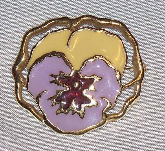 Pansy Pin Vintage Enamel Pansy Pin 1990s Avon Purp