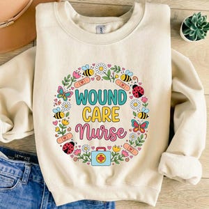 Wound Care Nurse PNG, Retro Floral Bee Wreath Nursing Design, Groovy Medical Sublimation DTF, Cute Nurse Life Shirt, Digital Download