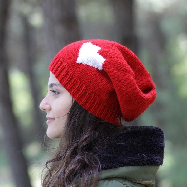 Cœur de bonnet en tricot rouge, bonnet ample en tricot, cadeau fait main pour elle, cadeau petite amie pour la Saint-Valentin, accessoires de la Saint-Valentin