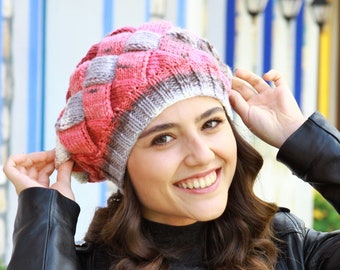 Gorro de inverno para mulheres: boina colorida, tricotada à mão, folgada e multicolorida