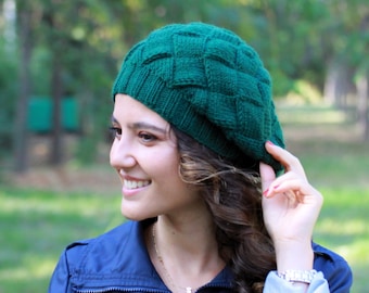 Emerald Green handknit beanie, Winter women knit hat, Handmade beret women