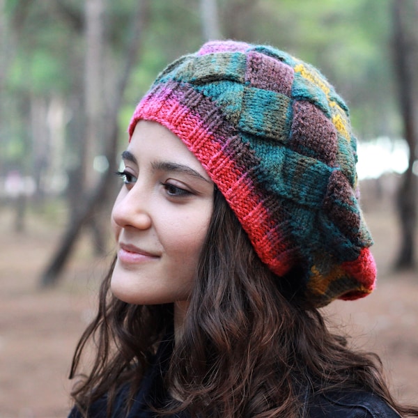 Gebreide muts voor dames, handgebreide semi-slouchy beanie, warme veelkleurige muts