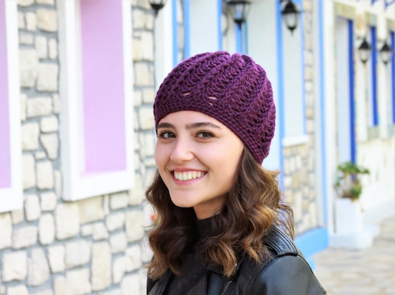 Minimalist Purple Beanie, Warm Hand-crocheted Wool–acrylic  display picture 2