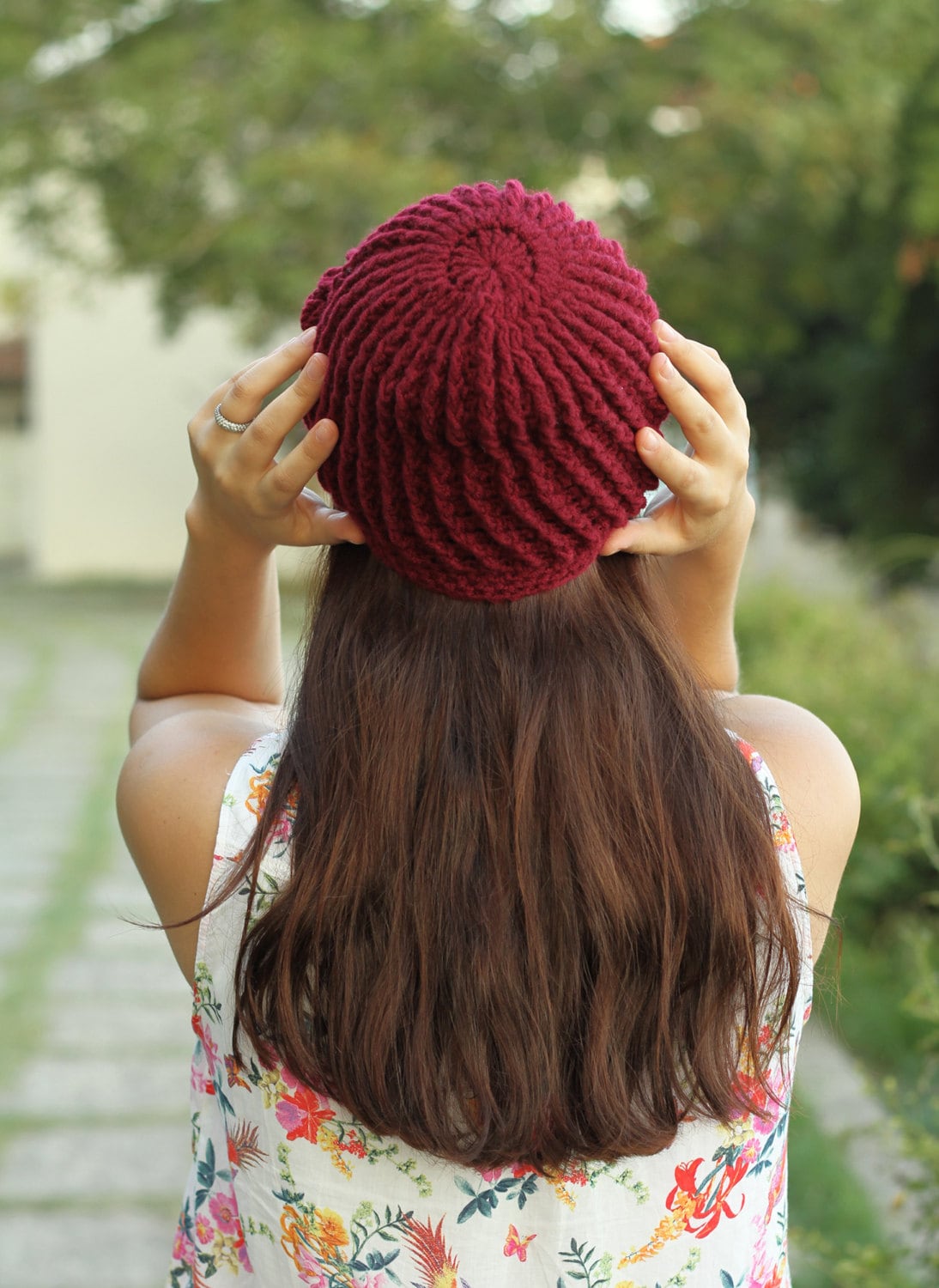 Deep Burgundy Hand-crocheted Beanie: Large Brim Flower  display picture 3