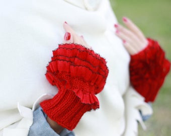 Unique fingerless gloves women, Cute ruffle mittens, Cozy knitted wrist warmers, Fall cozy mitts