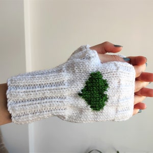 White Knit heart Gloves for women with green heart