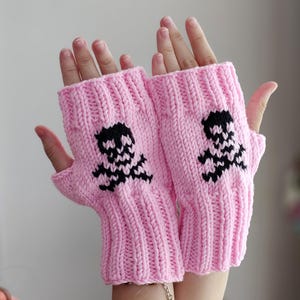Skull Gloves for Woman, Adult Halloween Costume Accessory