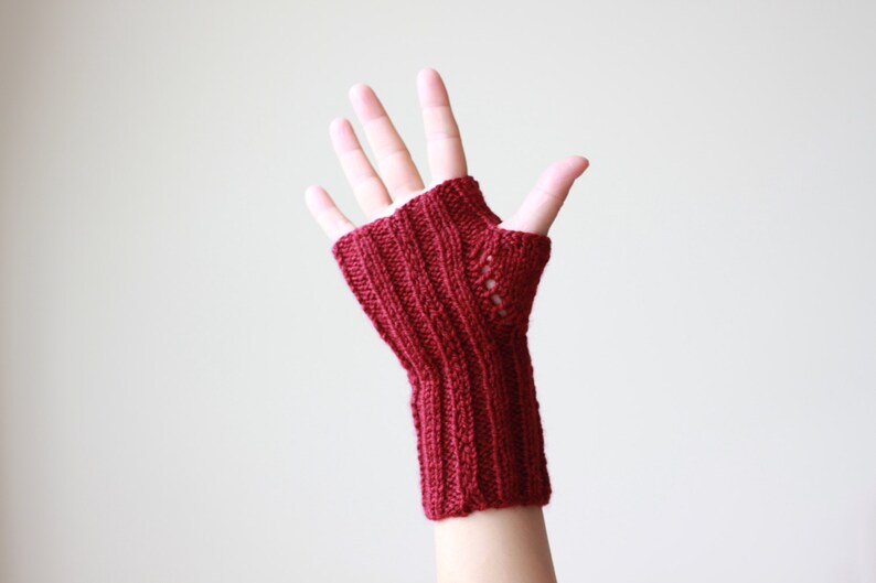 Guantes sin dedos color burdeos para mujer, manoplas sin dedos para mujer, guantes de punto con dedos abiertos, accesorios de invierno, manoplas sin dedos imagen 5