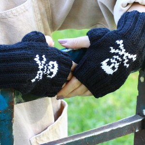 Black Skull fingerless gloves, Gothic accessories for women, Skull Gift idea for her, Skull Clothing, Dark Academia gifts for girlfriend image 4