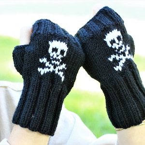 Skull Black Fingerless Gloves for Women, Gothic Halloween Costume Accessory