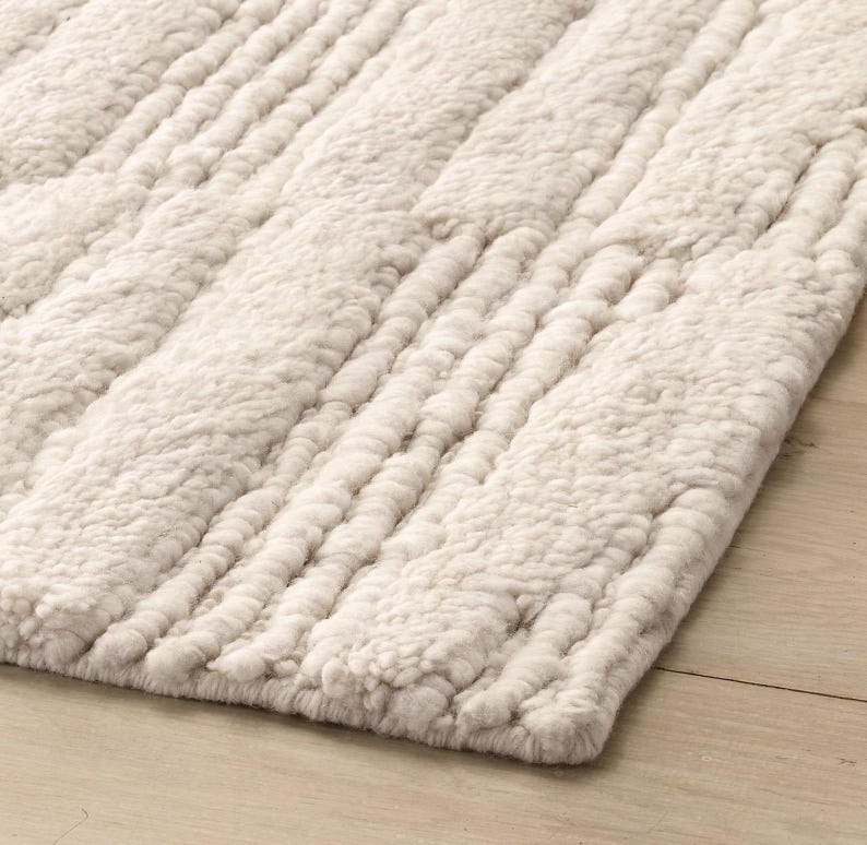 Alfombra de lana anudada a mano: moderna alfombra texturizada color marfil para sala de estar imagen 1