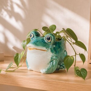 Vintage Ceramic Frog Planter | Green Toad Plant Pot | Eclectic Succulent Planter or Cachepot
